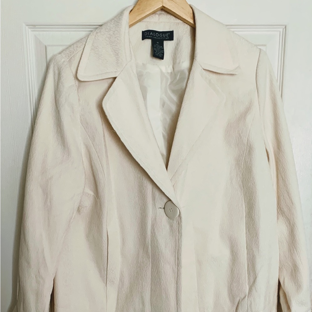 Woman’s Short Blazer Jacket